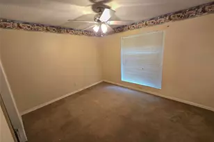 910 Twilight Ln, Center, TX 75935 - Photo 17