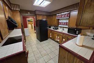 910 Twilight Ln, Center, TX 75935 - Photo 11