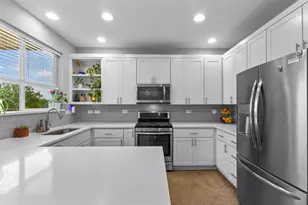 1011 Gallivant Ln, Dallas, TX 75218 - Photo 13