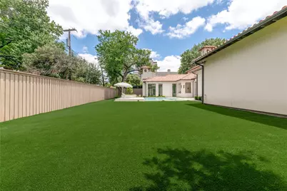 5807 Glen Falls Lane, Dallas, TX 75209 - Photo 37