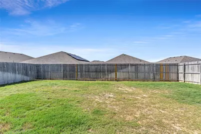 409 Foxhunter Street, Fort Worth, TX 76131 - Photo 11