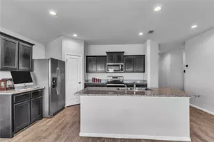 409 Foxhunter St, Fort Worth, TX 76131 - Photo 5
