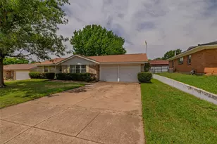 6604 Trailwood Dr, Forest Hill, TX 76140 - Photo 3