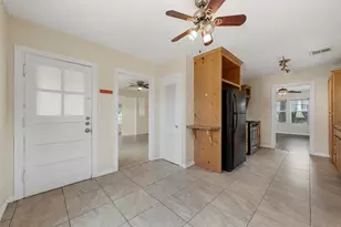 1306 W 11th St, McGregor, TX 76657 - Photo 9