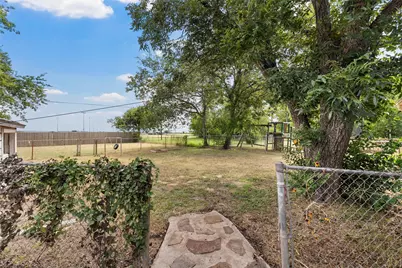 1306 W 11th Street, McGregor, TX 76657 - Photo 25