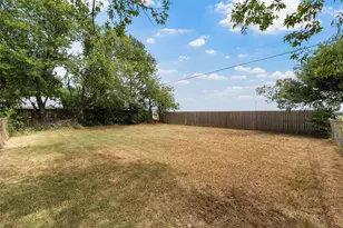 1306 W 11th St, McGregor, TX 76657 - Photo 29