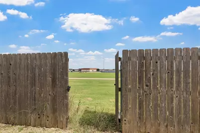 1306 W 11th Street, McGregor, TX 76657 - Photo 31