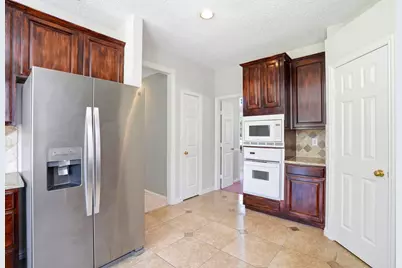 2421 Bowie Lane, Grapevine, TX 76051 - Photo 11