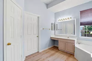 2421 Bowie Ln, Grapevine, TX 76051 - Photo 23