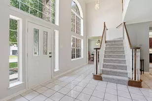 2421 Bowie Ln, Grapevine, TX 76051 - Photo 3