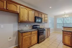 4134 Petersburg Dr, Fort Worth, TX 76244 - Photo 11