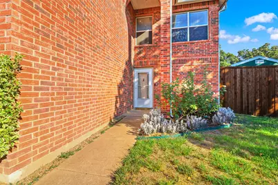 2202 Barton Springs Drive, Corinth, TX 76210 - Photo 3