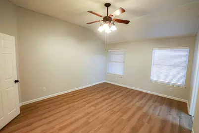 5616 Indian Hill Drive, Arlington, TX 76018 - Photo 7