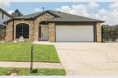 5616 Indian Hill Drive, Arlington, TX 76018 - Photo 1