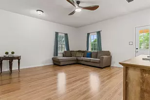 2673 S Bonnie Brae St, Denton, TX 76207 - Photo 9