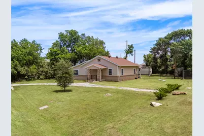 2673 S Bonnie Brae Street, Denton, TX 76207 - Photo 3