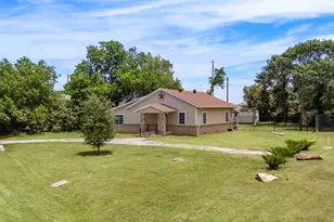 2673 S Bonnie Brae St, Denton, TX 76207 - Photo 3