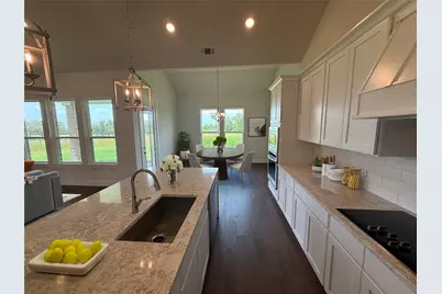 1300 Green Ridge, Weatherford, TX 76085 - Photo 5