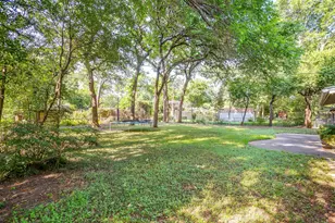 1100 Mockingbird Ln, Arlington, TX 76013 - Photo 35