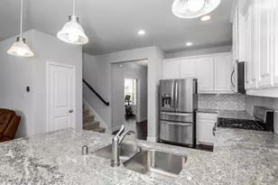 329 Carnaby Ct, McKinney, TX 75072 - Photo 11