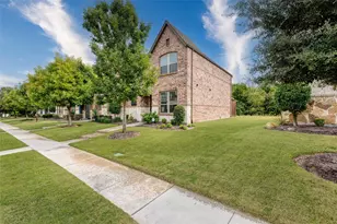 329 Carnaby Ct, McKinney, TX 75072 - Photo 3