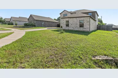 1516 Kinglet Street, DeSoto, TX 75115 - Photo 33