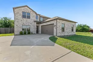 1516 Kinglet St, DeSoto, TX 75115 - Photo 1