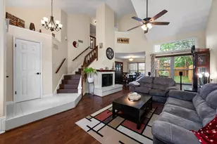 2404 Bennington Dr, Arlington, TX 76018 - Photo 5