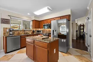 2404 Bennington Dr, Arlington, TX 76018 - Photo 3