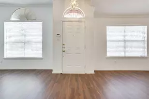 8611 Ironwood Dr, Irving, TX 75063 - Photo 3