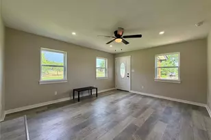 615 Smith Cir, Point, TX 75472 - Photo 9