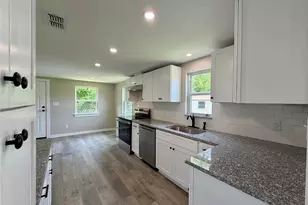 615 Smith Cir, Point, TX 75472 - Photo 7