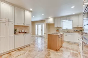 109 Timber Ridge Cir, Burleson, TX 76028 - Photo 17