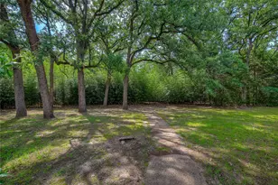 7 Oak Village Dr, Greenville, TX 75402 - Photo 35