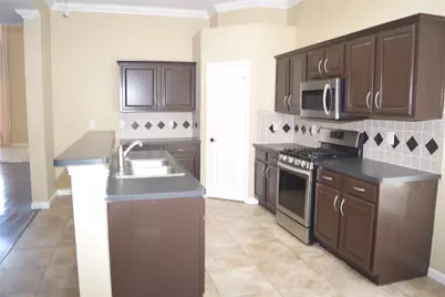 3431 Jasper Drive, Grand Prairie, TX 75052 - Photo 5