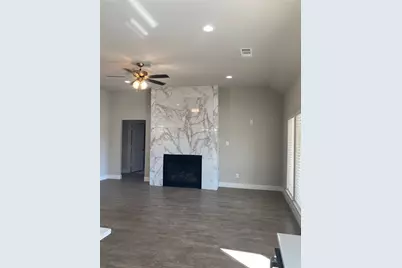 2814 18th Street W, Irving, TX 75060 - Photo 7