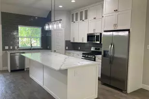 2814 18th Street W, Irving, TX 75060 - Photo 3