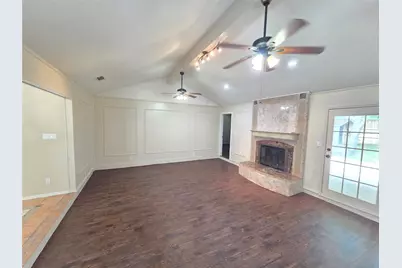 1507 Clover Hill Road, Mansfield, TX 76063 - Photo 5