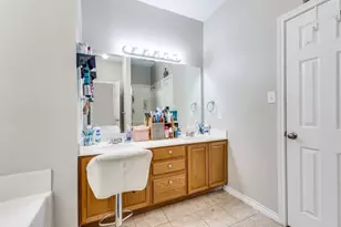 1121 Hidden Glen Ct, Burleson, TX 76028 - Photo 17