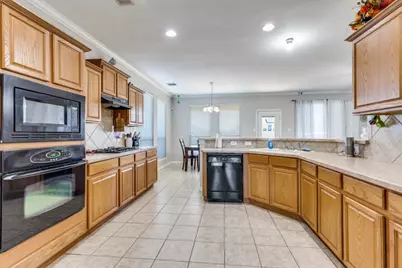 1121 Hidden Glen Court, Burleson, TX 76028 - Photo 9