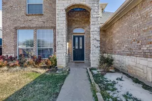 1121 Hidden Glen Ct, Burleson, TX 76028 - Photo 3