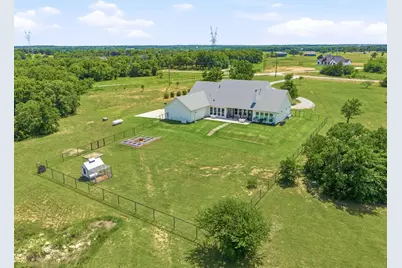 109 Bear Cat Court, Alvord, TX 76225 - Photo 37