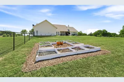 109 Bear Cat Court, Alvord, TX 76225 - Photo 35