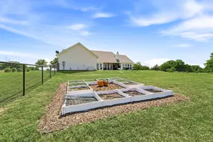 109 Bear Cat Ct, Alvord, TX 76225 - Photo 35