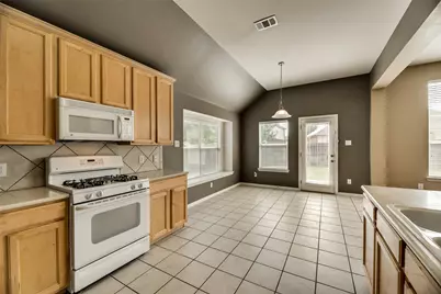 3209 Bloomfield Trail, Mansfield, TX 76063 - Photo 11