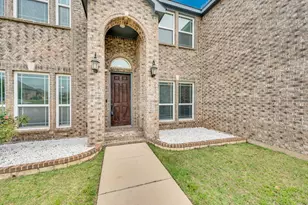 1611 Montelena Ave, Kennedale, TX 76060 - Photo 3