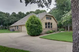 106 Elm Crest Ct, Weatherford, TX 76087 - Photo 3