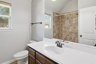 106 Elm Crest Ct, Weatherford, TX 76087 - Photo 31