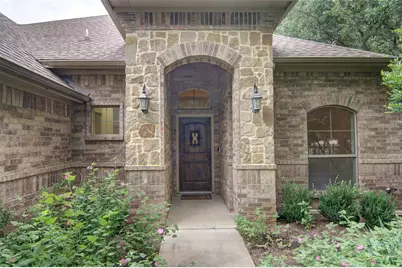 106 Elm Crest Court, Weatherford, TX 76087 - Photo 5