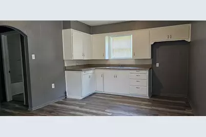 104 Smith Street, Hillsboro, TX 76645 - Photo 3